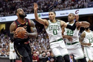  塔图姆53分绿军横扫猛龙主场  