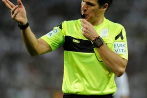  AC米兰争议判罚引发争议  