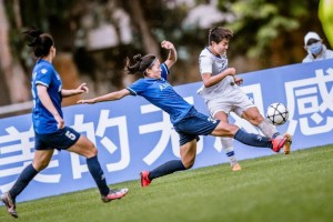  曼城女足夺得联赛冠军创历史  